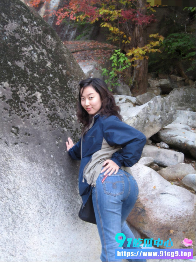 经典绿帽人妻 戚化怡 露出+换妻彻底展示淫荡天性!老实人看完还顶得住吗? (3).png