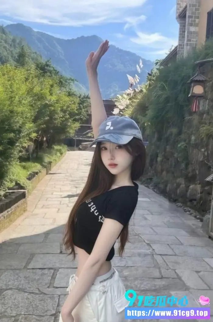 上海名媛学姐 孙芊琬 被金主秘密包养视频流出🐶母狗穿女仆装开房掐脖猛艹 (2).webp