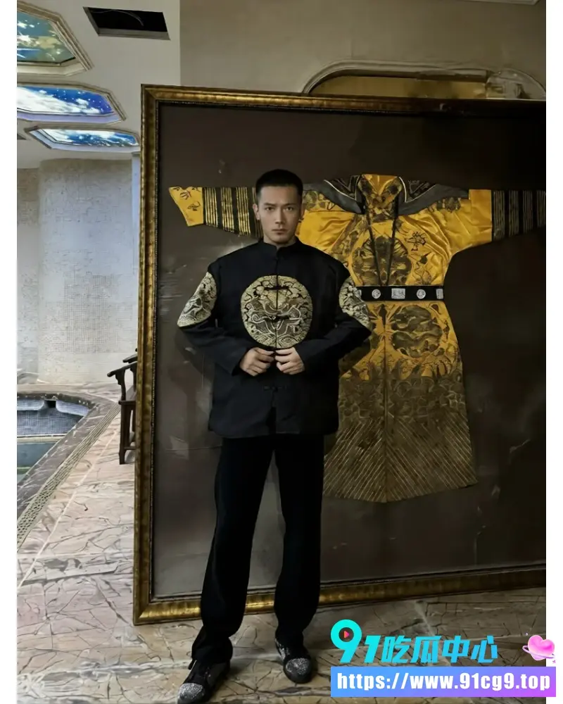 抖音网红 AK.刀枪不入 马来西亚惨遭暴打 网上装逼炫富线下被真实揍成狗 完整视频曝光!😂 (3).webp