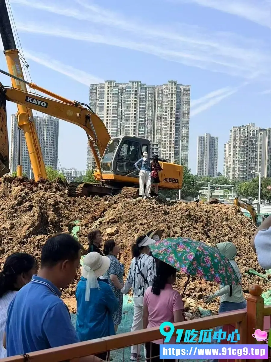 武汉武昌2亿危废实验室 紧挨居民楼 导致核心区爆发大规模群体抗议引发全网关注 (9).webp