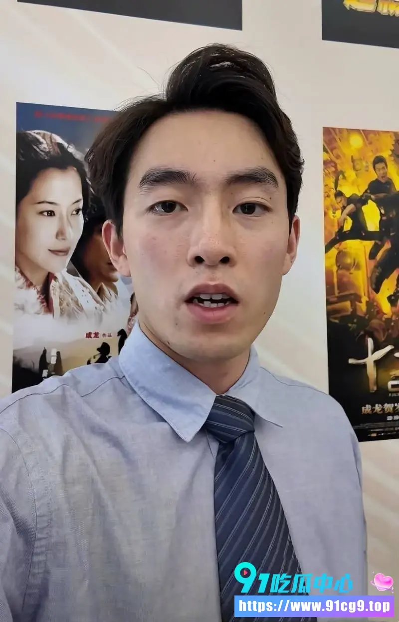 白天教授晚上禽兽!港科大 饶安逸 被曝性侵学妹 大尺度聊天视频曝光真面目 (8).webp