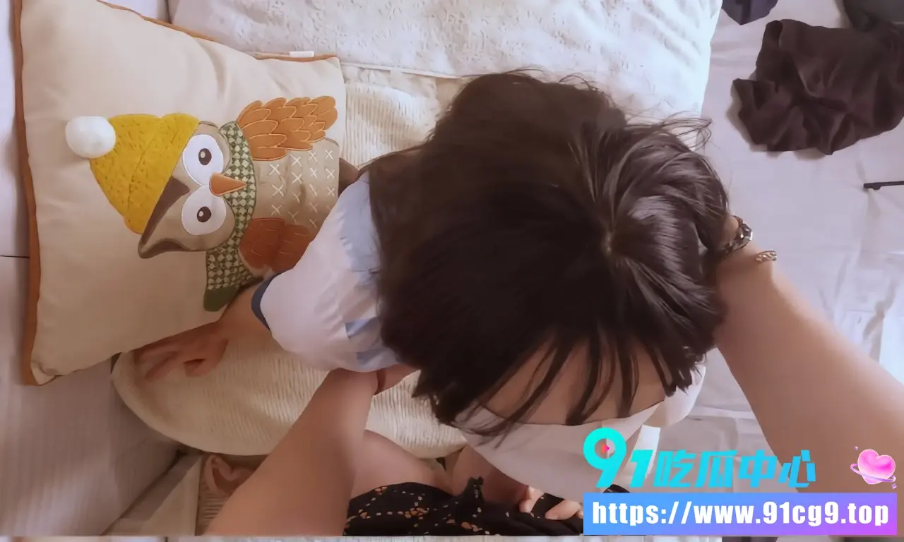 世界杯足球宝贝主题福利放送一波~ 网黄 小水水 自慰喷水被抓包反而更兴奋了 (7).webp