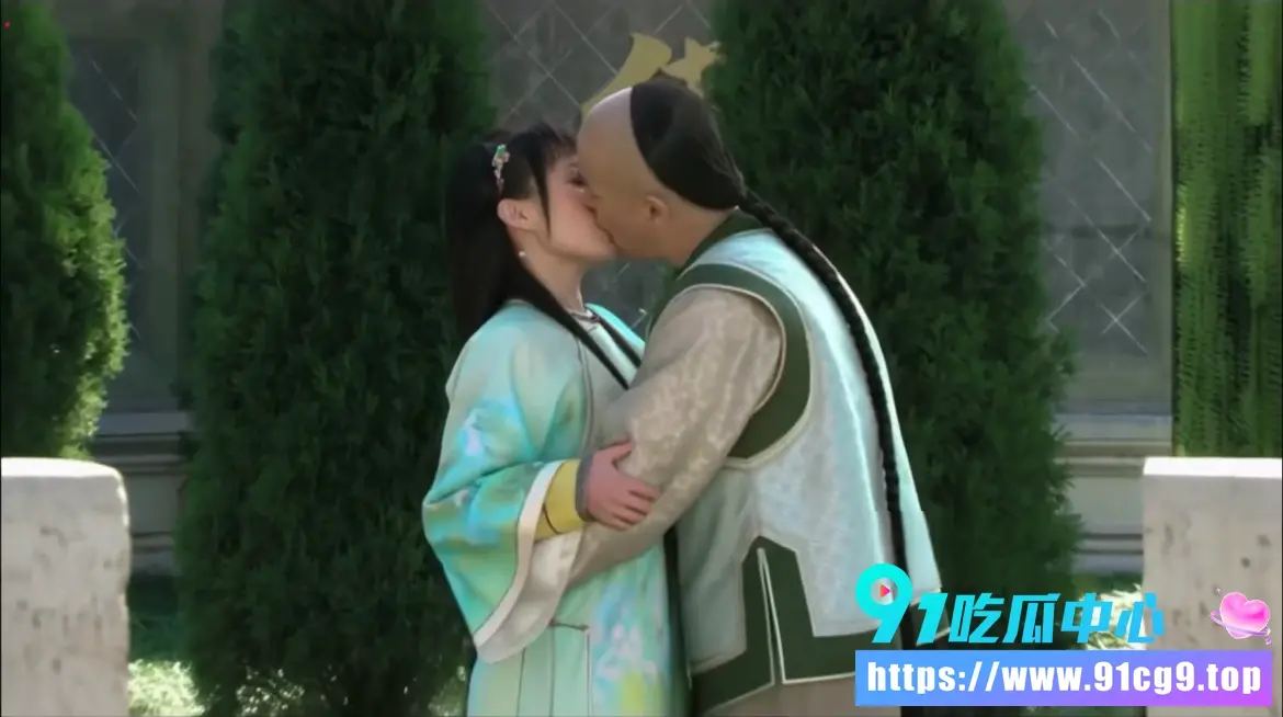 AI魔改《甄嬛传》变真黄传 后宫小主集体下海 甄嬛华妃领衔 紫禁城惊变“绝美肉器”狂欢派对 (3).webp