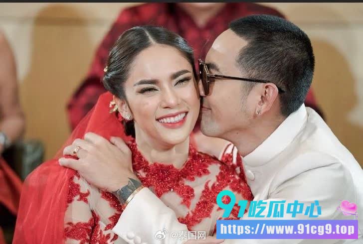 🔥女星Aum Luk 出轨实锤 和平离婚全是假象 前夫隐忍多年终报复! (8).JPG
