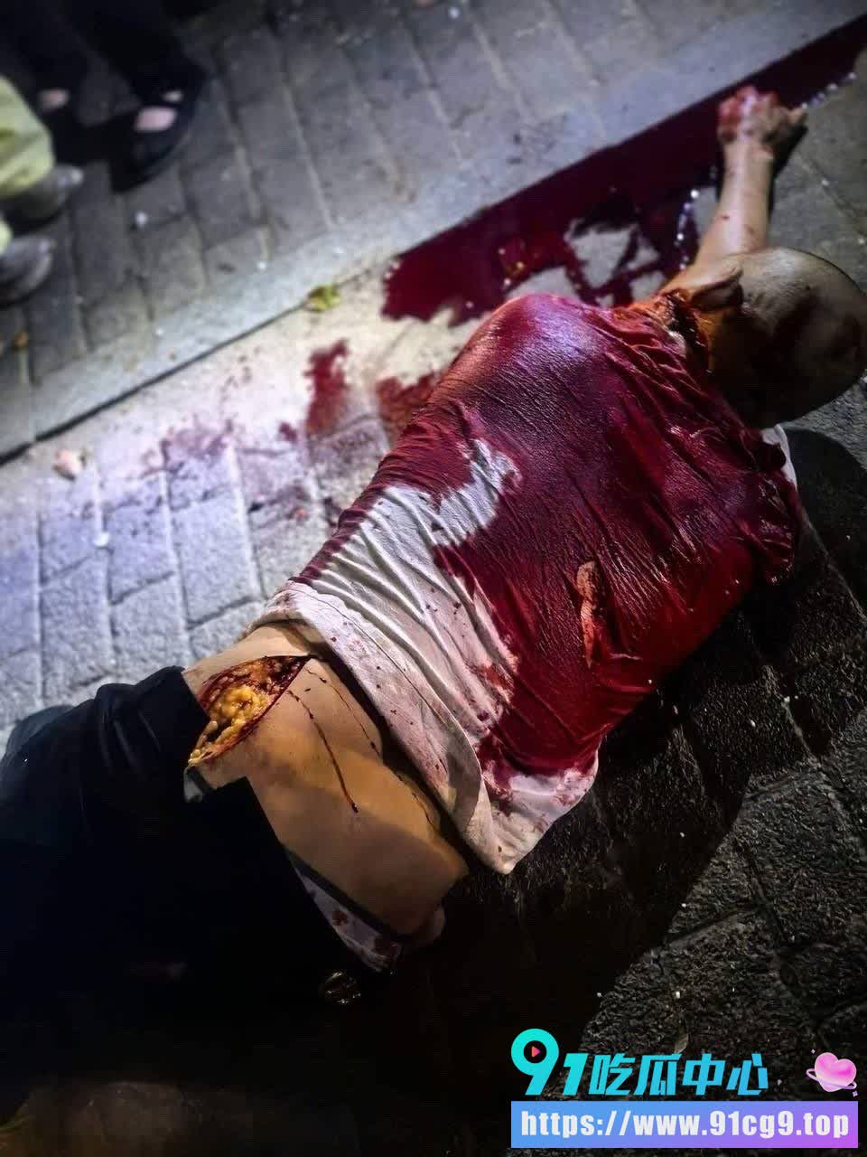 两杯酒引发的血案🩸重庆涪陵牌友约架马鞍 一人当街被砍死 全网惊呆 (4).JPG