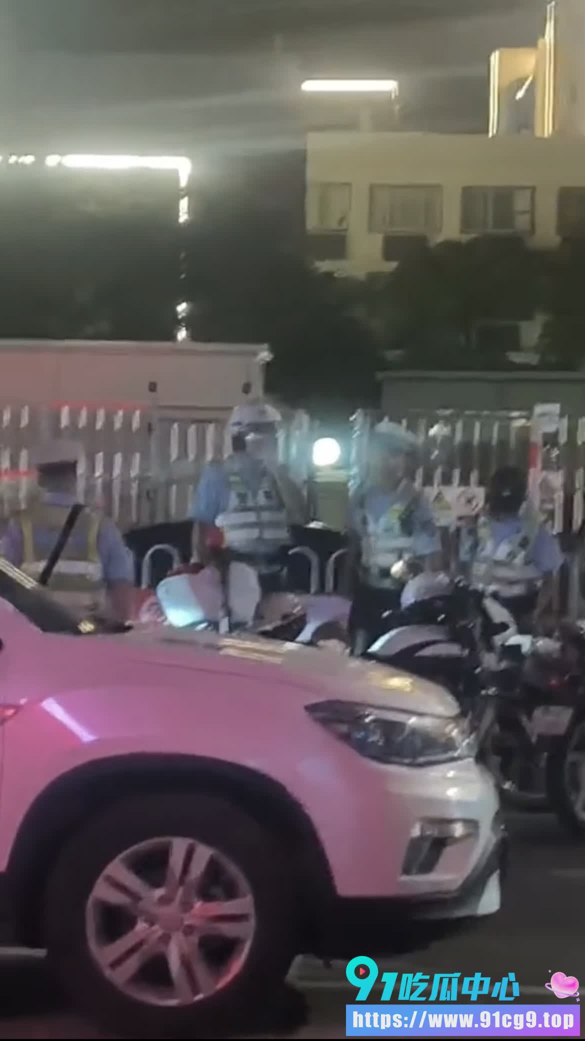 两杯酒引发的血案🩸重庆涪陵牌友约架马鞍 一人当街被砍死 全网惊呆 (6).jpg