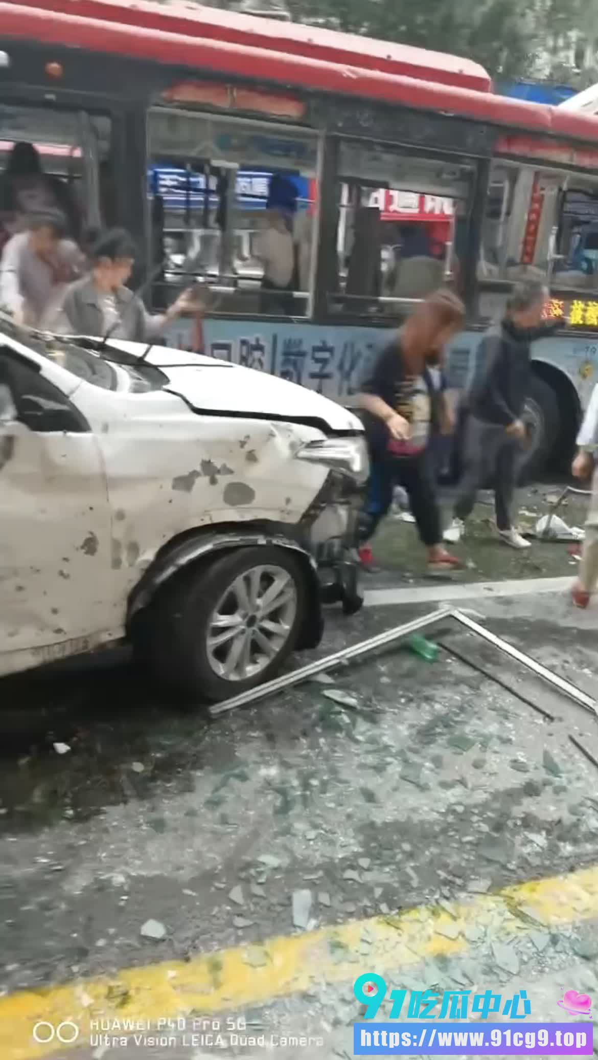 辽宁本溪 临街商铺突发大爆炸 2死13伤!💥🔥燃气安全必须严查 安全防线岂容失守 (3).jpg