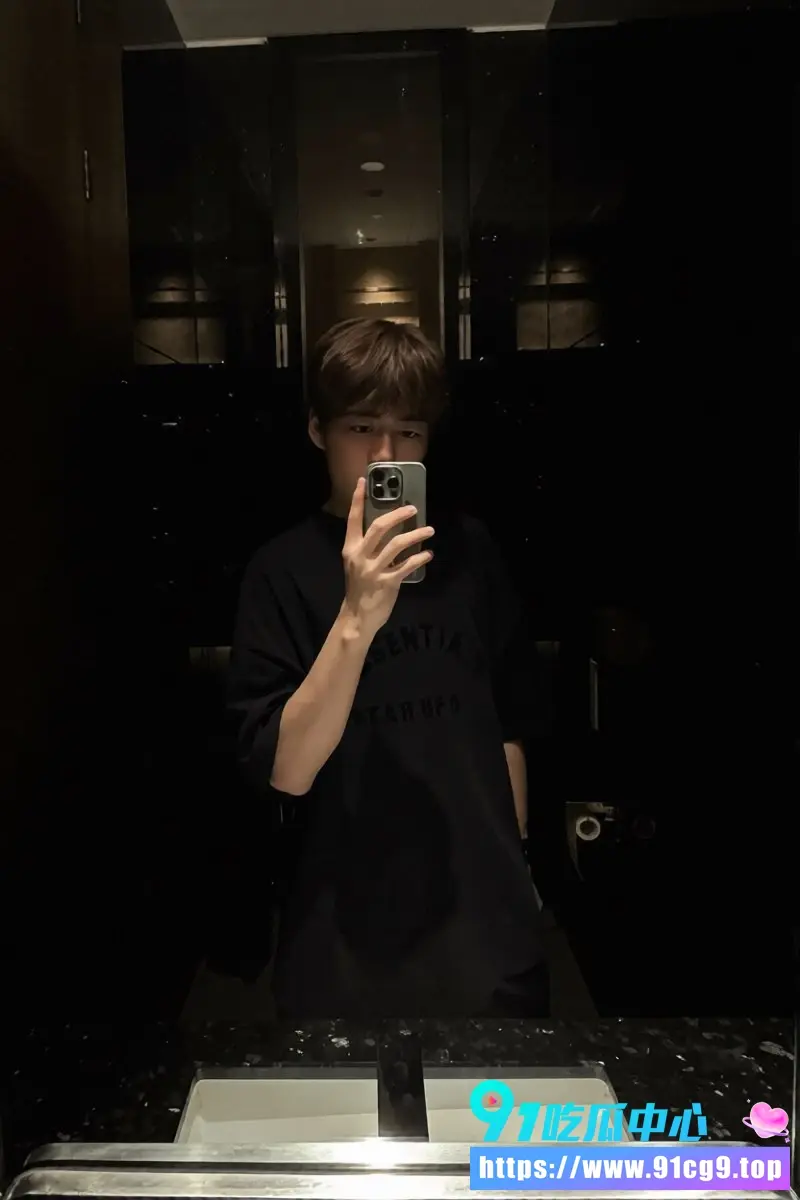 抖音网红 天线小粉酱 出轨约炮遭男友曝光多次 私下甚至多次点男模 简直太刺激了! (7).webp