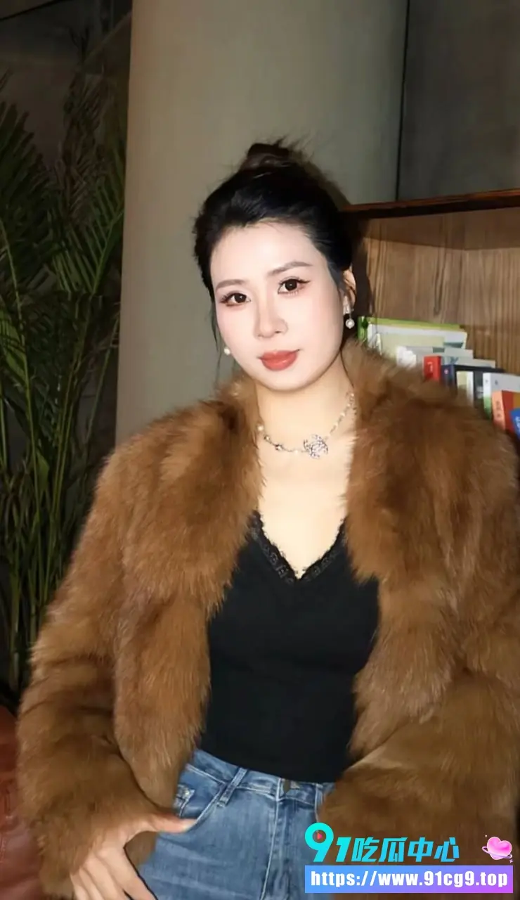 抖音69万粉翠小花彻底崩盘 前夫王大根爆婚内出轨+录音性爱视频曝光 怀孕堕胎染性病细节惊人 (11).webp