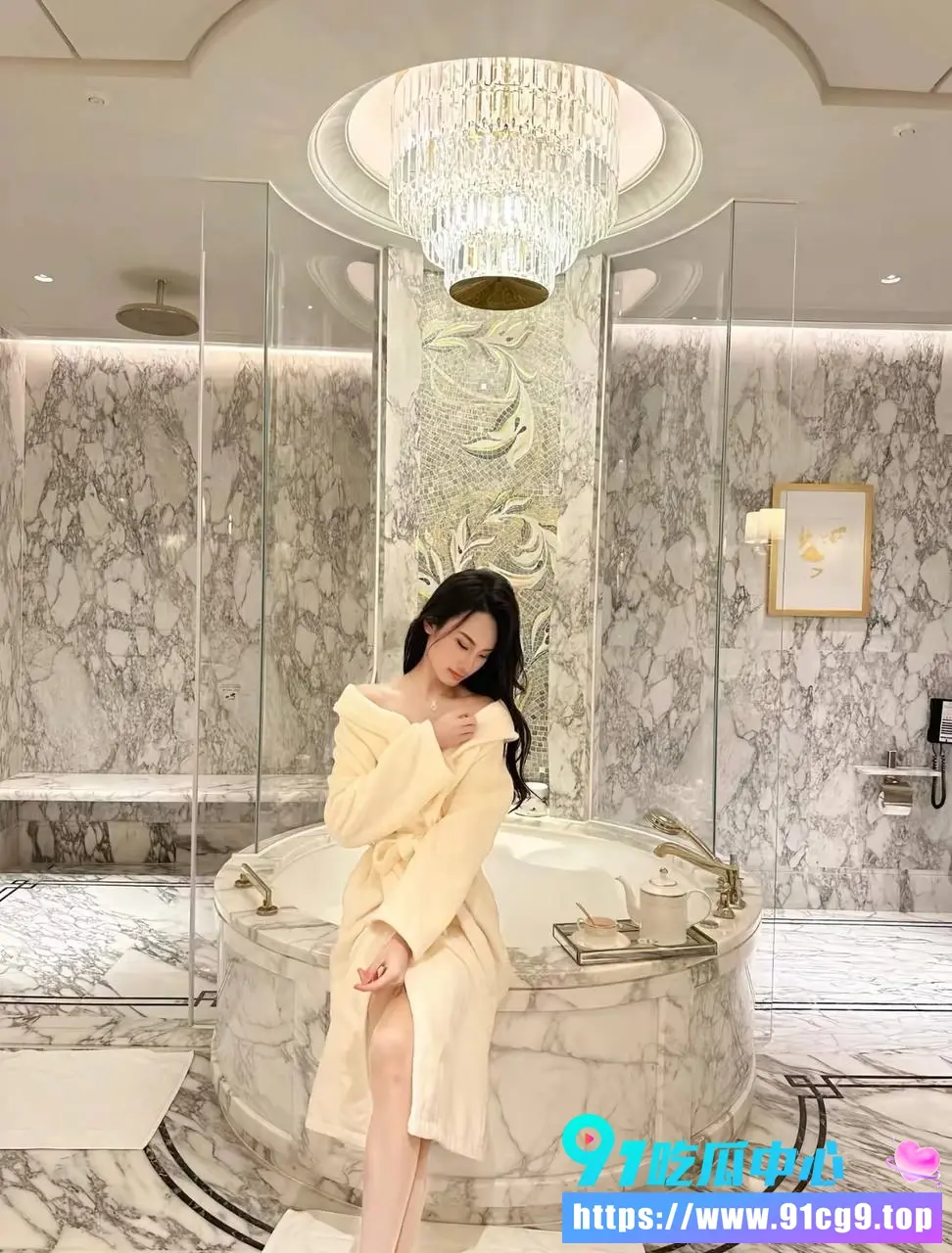 京城乔姐最新自曝重磅瓜 睡Mike大佬后直接升级 本名李金金的她变身天才交易员全球飞 (3).webp
