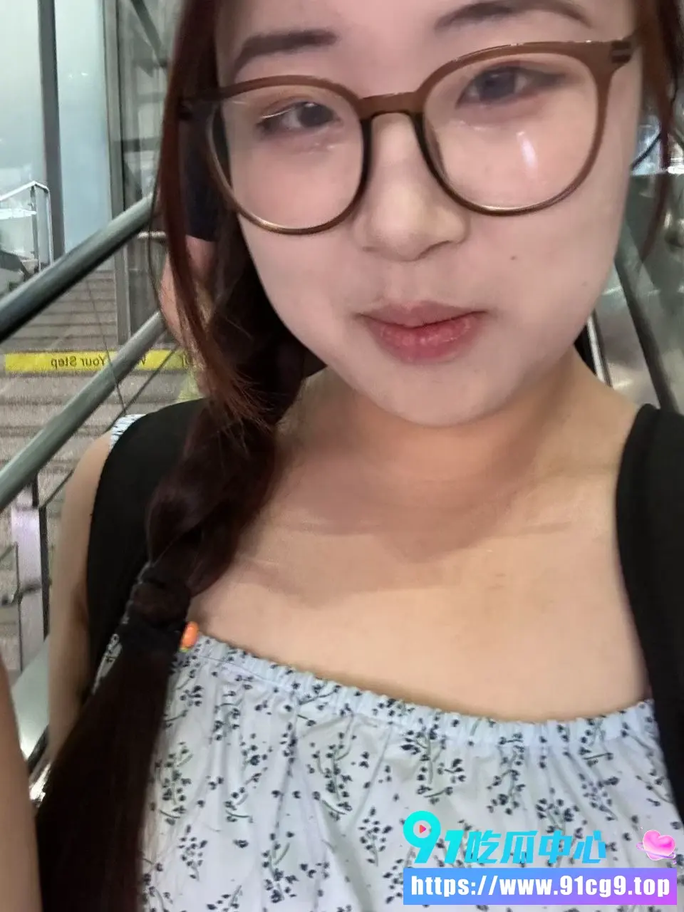 廊坊固安 赵丹红 清纯斯文妹子与男友激情性爱合集流出 外表文静乖巧私下却极度放荡 (3).webp