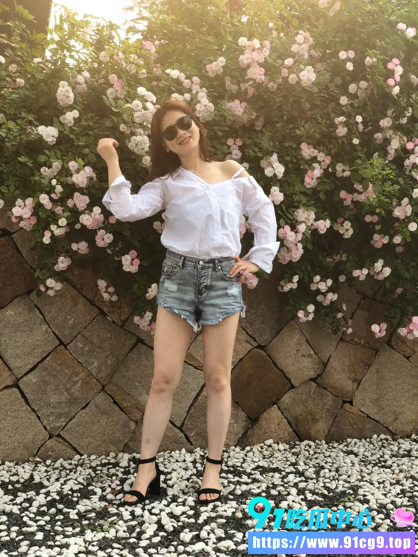 苏州高颜值少妇 姜艺涵 约炮视频曝光 极品人妻饥渴难耐出轨 被炮友各种姿势猛操 (6).webp