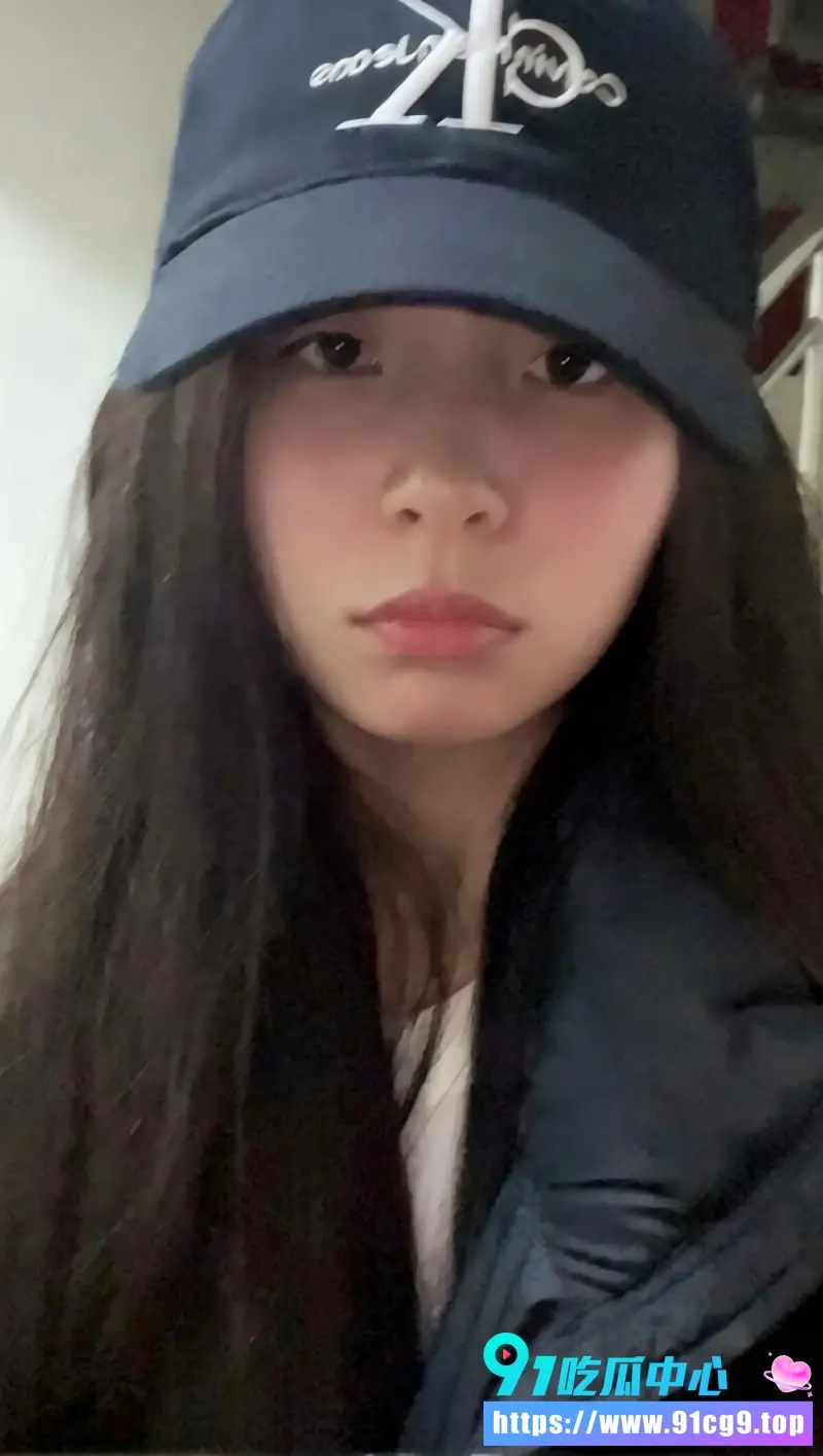 北京高颜值小红书网红 不雅视频泄密流出 清纯甜美生活美妆博主私下被男友调教全裸骚浪模样尺度拉满 (1).webp