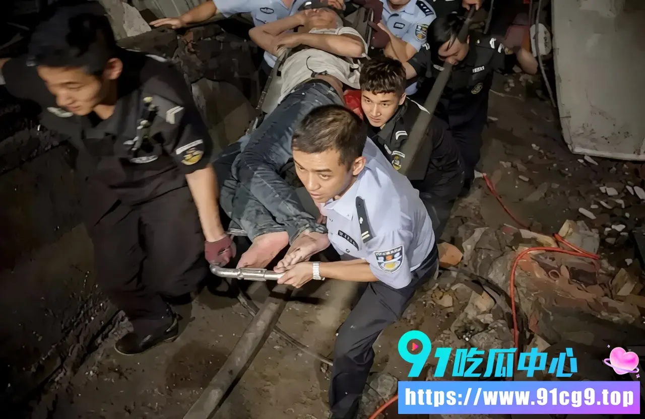 浙江台州温岭温峤派出所 蒋辉华 等警务人员KTV招异性陪侍被纪委当场查获 事发两年仅内部免职调岗 (3).webp