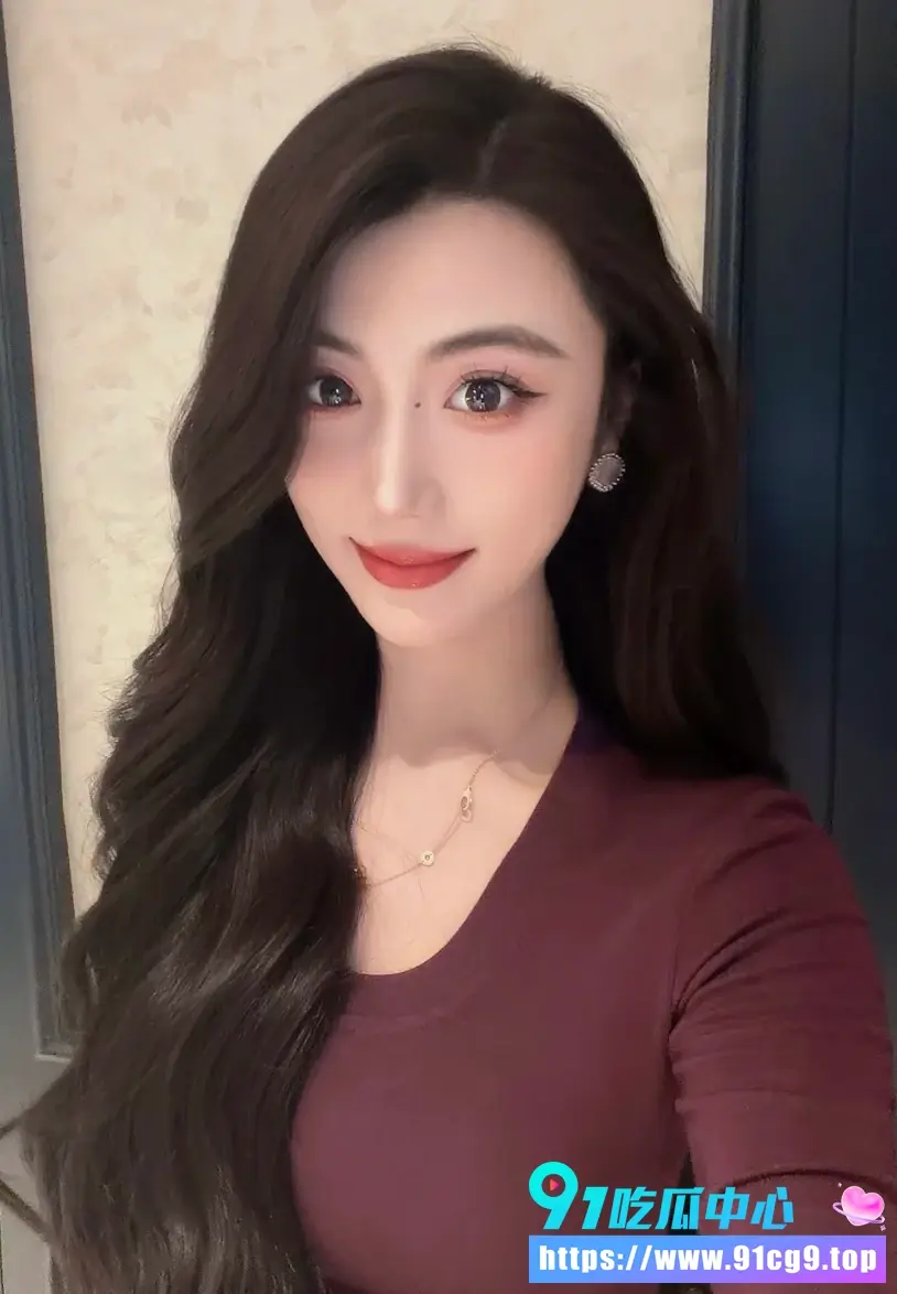 小红书博主 陈丽红 与榜一大哥私下约炮 无套艹逼视频流出!骚货穿黑丝的反差诱惑 (1).webp