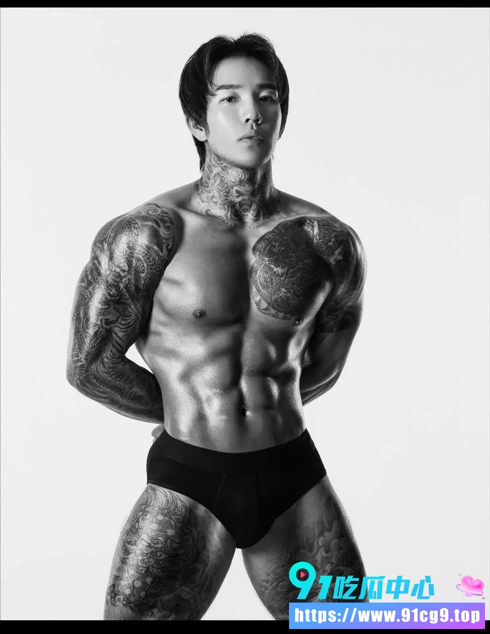 X平台爆火韩国网红Louis_korea 从39万粉丝gay圈男神 到芭提雅落网 300g K粉+不雅视频被抓! (2).webp