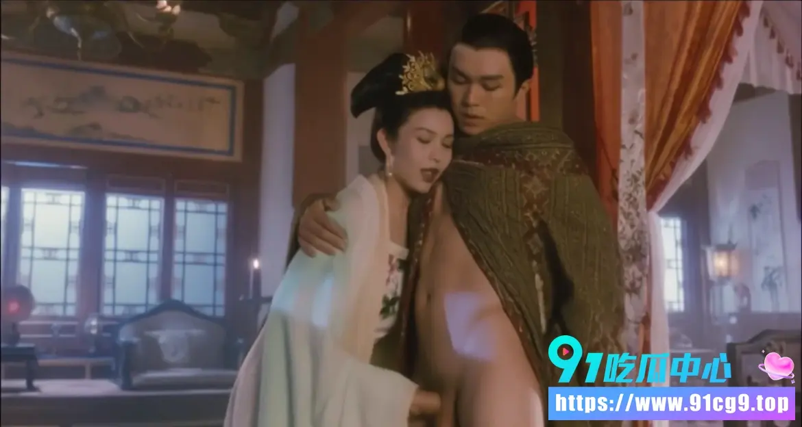 港片女神彻底被“玩坏”经典《鹿鼎记》遭黑科技魔改 张敏邱淑贞深宫肉搏太顶了 (4).webp
