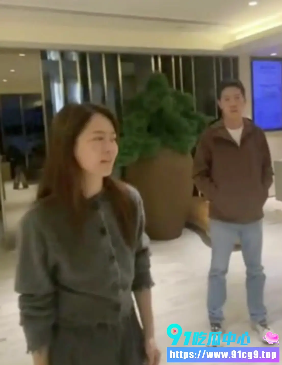 龟男 吴依凡 支持老婆追求个性🐢下场却是凌晨2点老婆跟别的男人去酒店开房!🤡💚 (3).webp