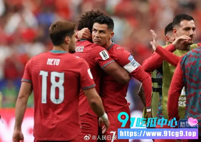 葡萄牙5-0大胜乌兹别克斯坦 C罗梅开二度刷爆纪录 41岁老妖连续六届世界杯进球C罗历史第一人 (2).webp