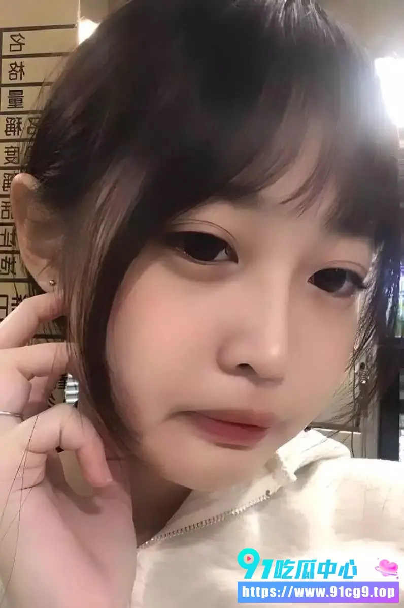 台湾高英工商反差婊张舒婷 不雅自拍泄密 卧室内岔腿自慰淫叫连连 粉穴高潮浪叫尺度炸裂!6.webp