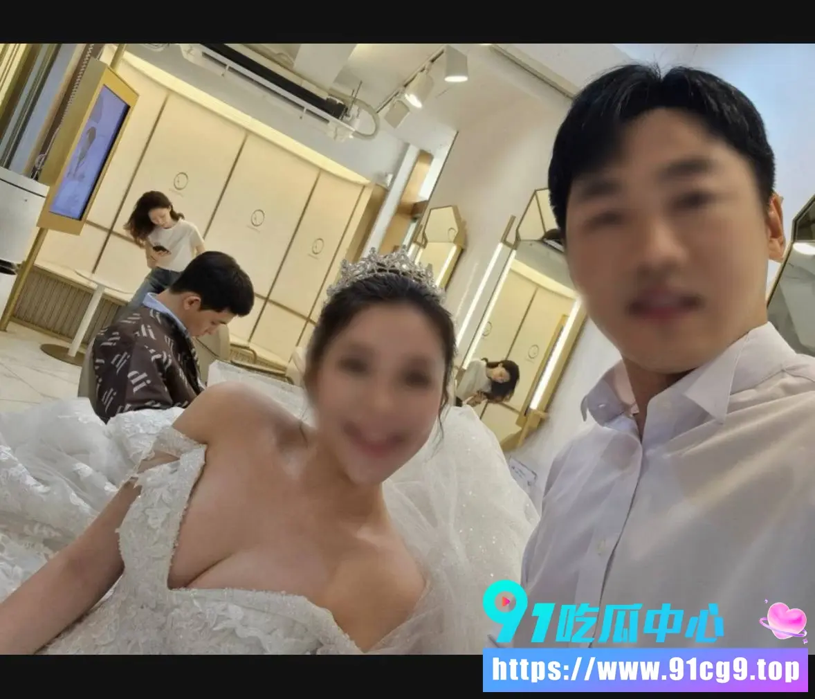 韩国老公金玟準崩溃实名爆料 港妻Tiffany偷情中学体育老师两年 9个月女儿竟非亲生 幸福家庭人设彻底崩了! (6).webp