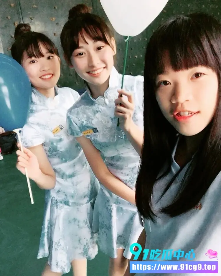 泄密 学校礼仪小姐被男友幹到欲仙欲死 气质正妹私下放开 让无数网友看完直呼反差太强 (3).webp