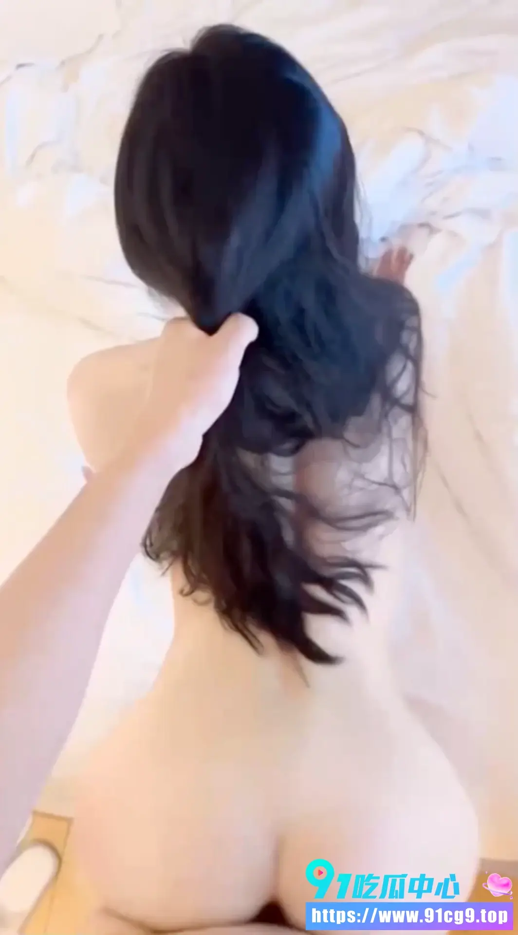 极品女朋友被调教成母狗 跪舔男友脚趾 还深喉骑乘 被猛操到高潮喷水 浪叫声又骚又甜!5.webp