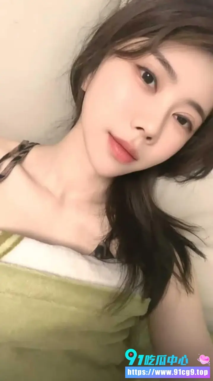 台湾留学生Fah 同时交往双胞胎兄弟🤰3P怀孕后孩子亲爹竟成谜? (1).webp
