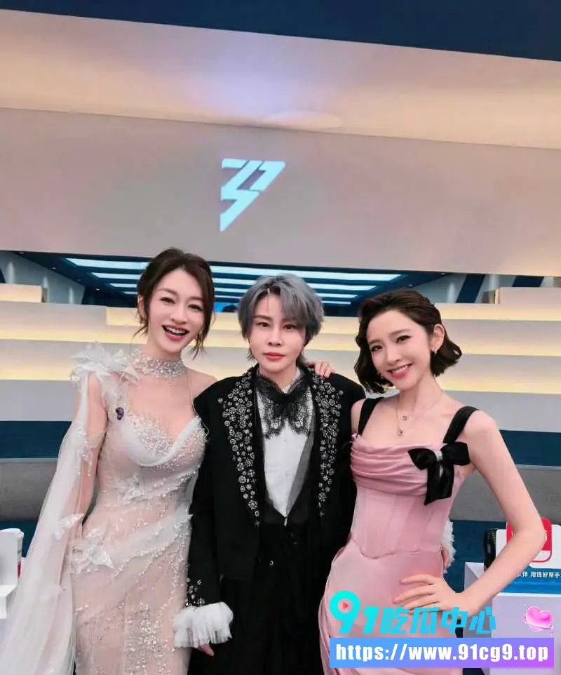 李小冉王蒙酒店开房视频辟谣!车内激吻传闻系假视频 恶意剪辑合成谣言!清冷御姐人设不攻自破?辟谣来了 (8).webp