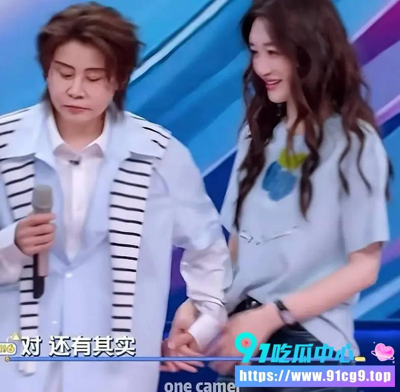李小冉王蒙酒店开房视频辟谣!车内激吻传闻系假视频 恶意剪辑合成谣言!清冷御姐人设不攻自破?辟谣来了 (5).webp