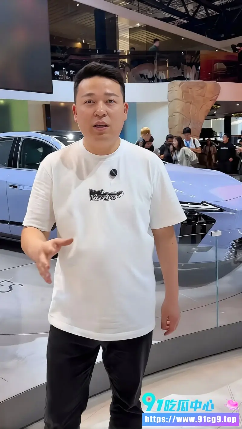 抖音240w粉汽车博主 懂车大伟 出轨女儿古筝老师 张茜 抛妻弃女两人酒店开房视频流出 (6).webp