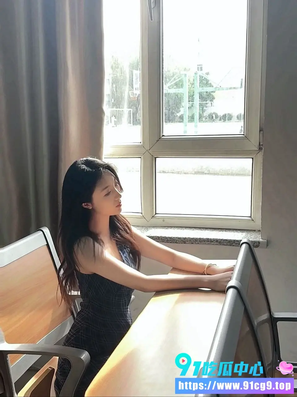 江苏徐州高颜值美女张芸萱与男友真实私密性爱自拍视频流出 被戴眼罩手铐服从调教 (3).webp