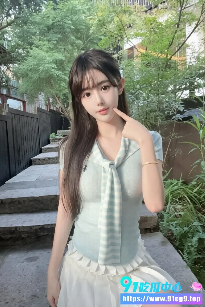 真实兄妹乱伦 极品骚妹妹与哥哥户外野战 骚穴被巨屌后入到腿软不止! (6).webp