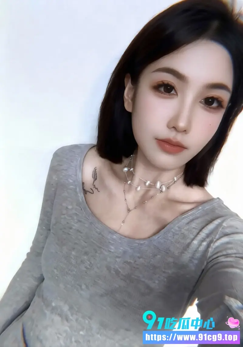 浙江宁波骚女李晶 不雅自拍视频流出 舔吸大鸡巴表情到位 浪叫媚入魂! (3).webp
