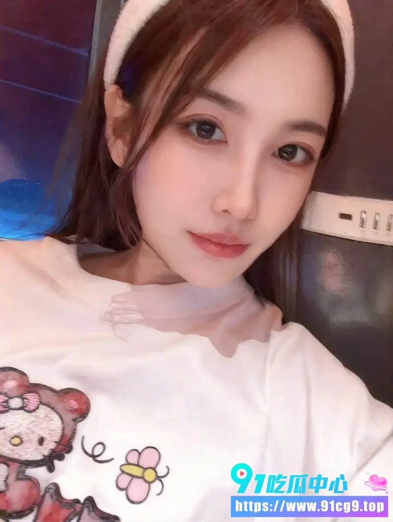 浙江宁波骚女李晶 不雅自拍视频流出 舔吸大鸡巴表情到位 浪叫媚入魂! (1).webp
